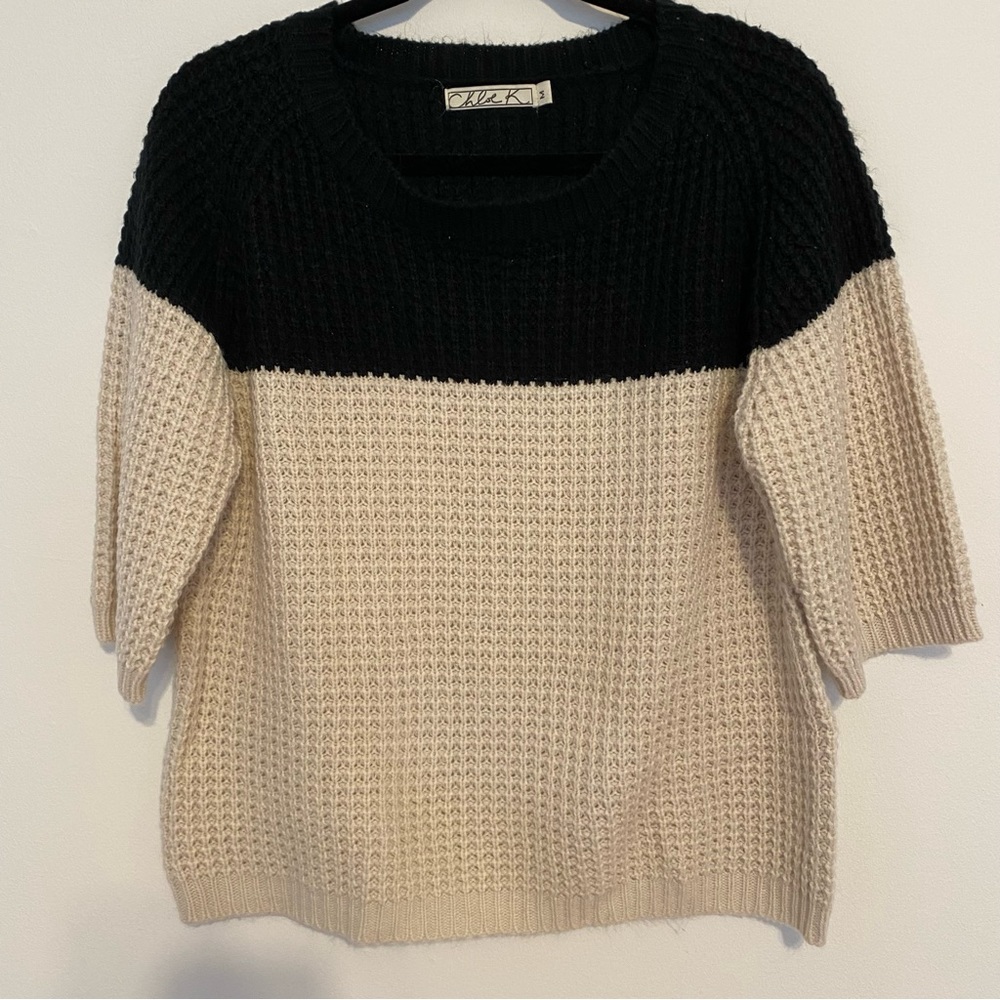 Chloe K Black and Ivory Knit Cropped Sleeve Sweater